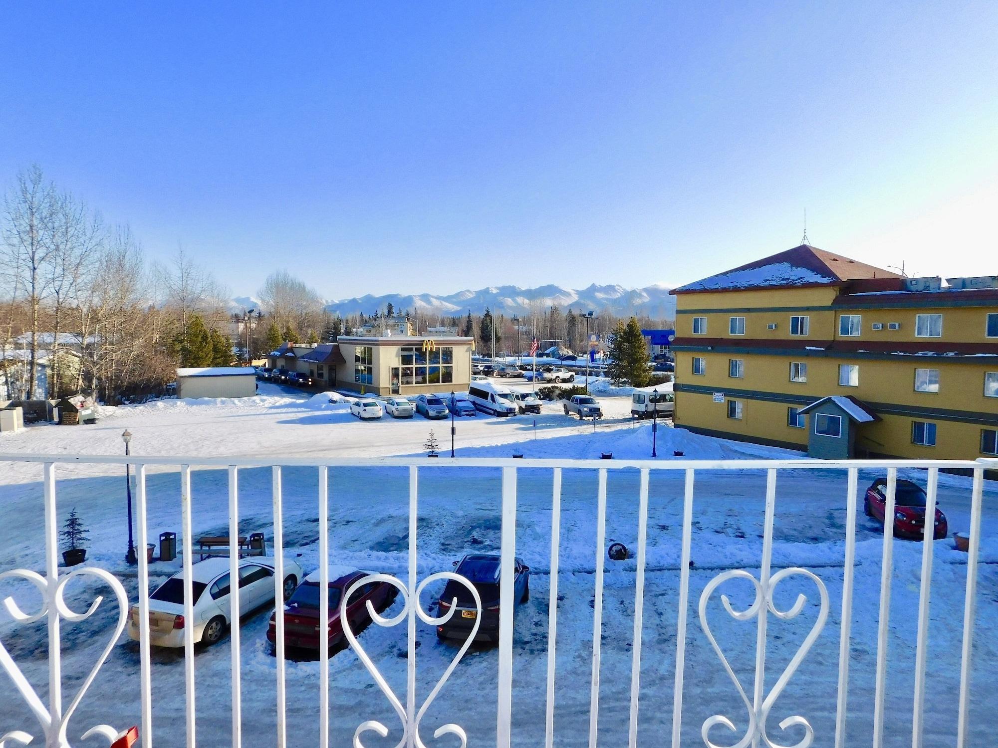 Americas Best Value Inn & Suites Anchorage Airport Exterior photo