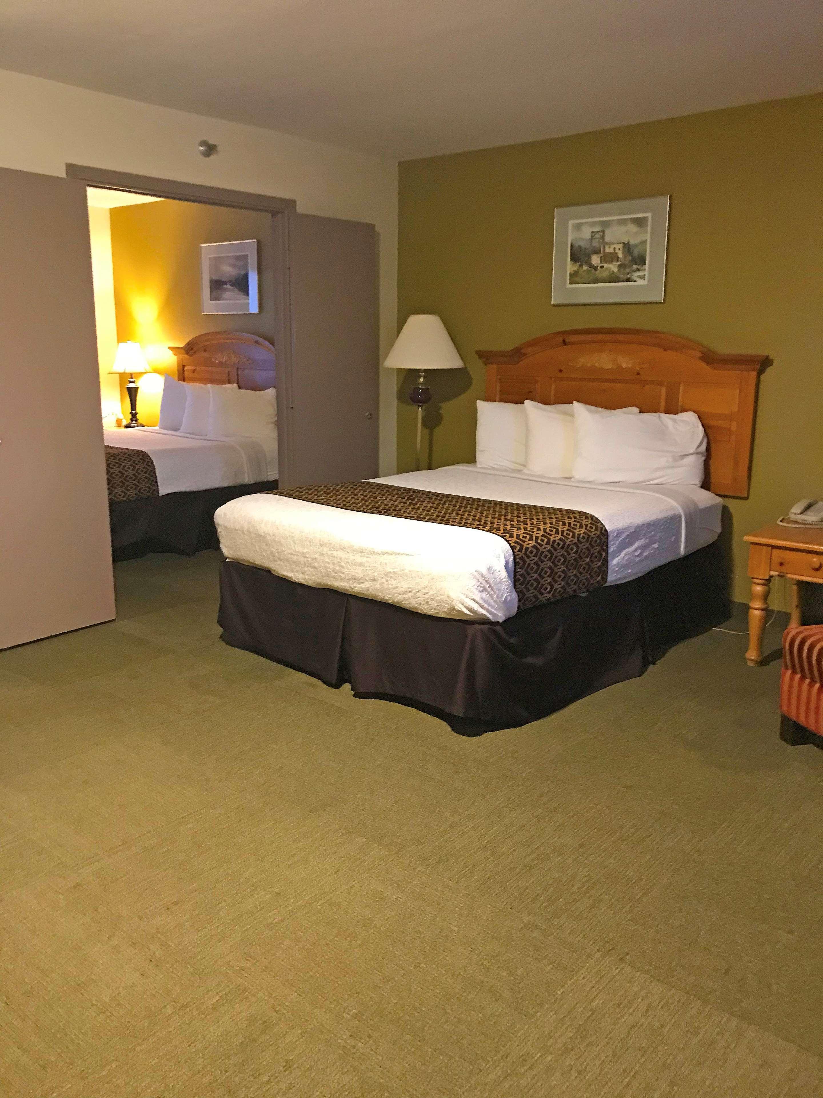 Americas Best Value Inn & Suites Anchorage Airport Exterior photo