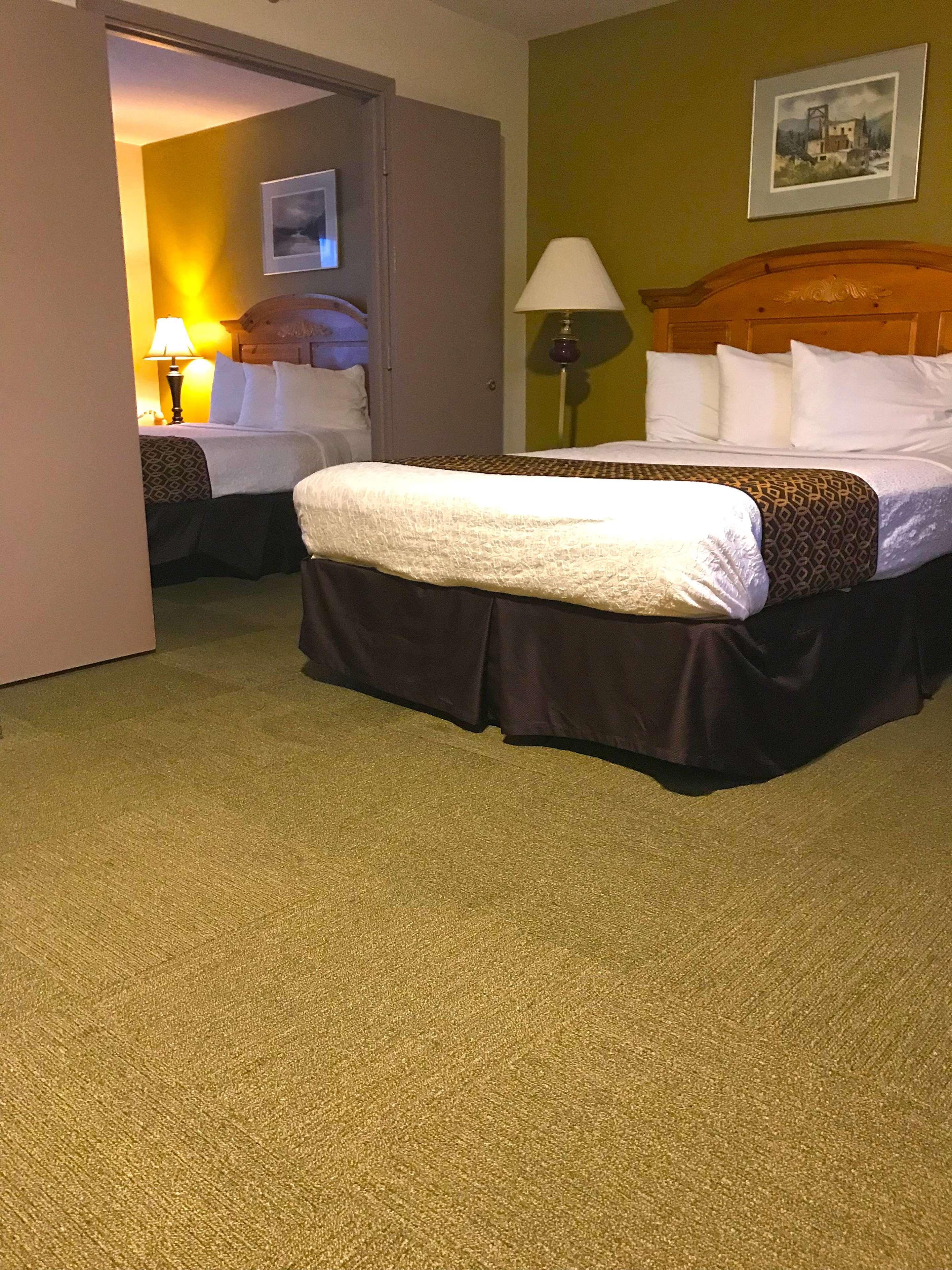 Americas Best Value Inn & Suites Anchorage Airport Exterior photo